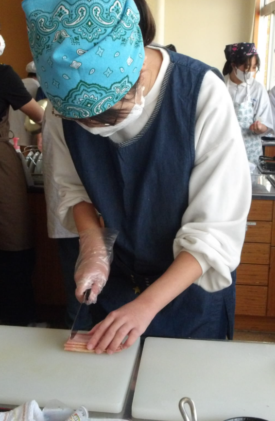 Screenshot 2025-11-18 16.35.01